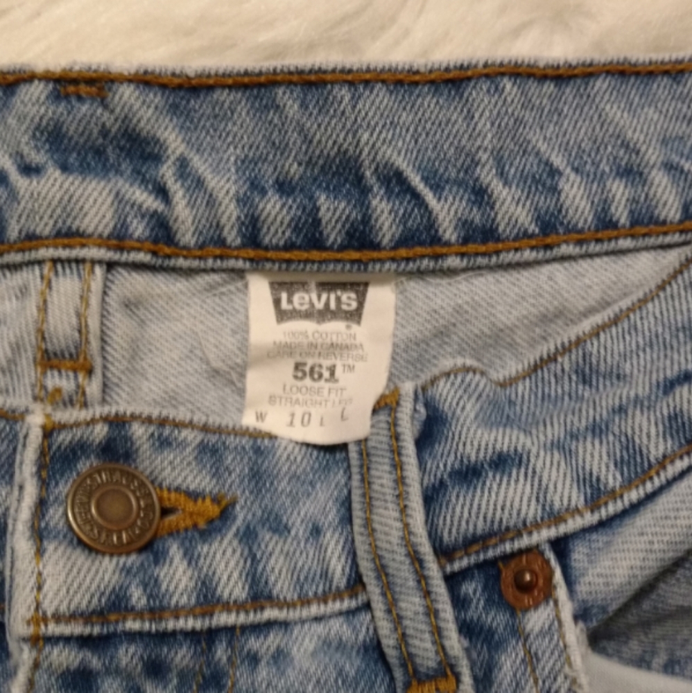 VINTAGE 561 Lightwash Levi Strauss Jeans - Picture 13 of 16